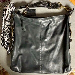 ✨Vintage Coach Handbag 🌟 Black Leather